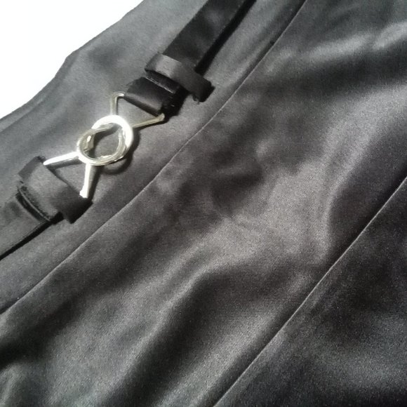 Black Bandage Pencil Skirt w. Belt - Picture 2 of 4